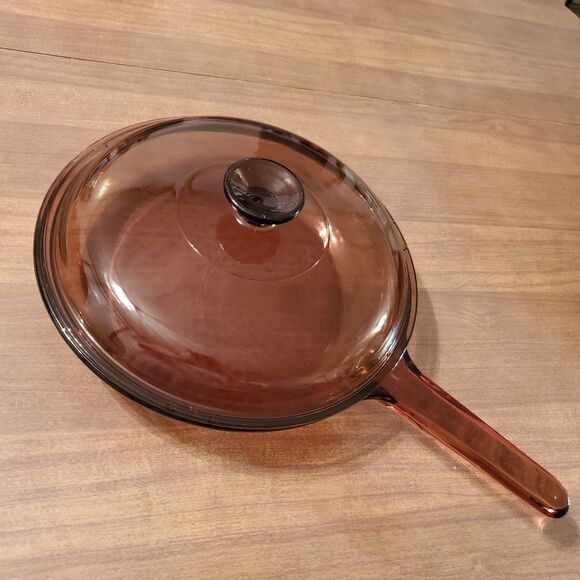 Visions Amber By Corning Glass 10" Waffle Bottom Skillet w/ Lid - Picture 3 of 9